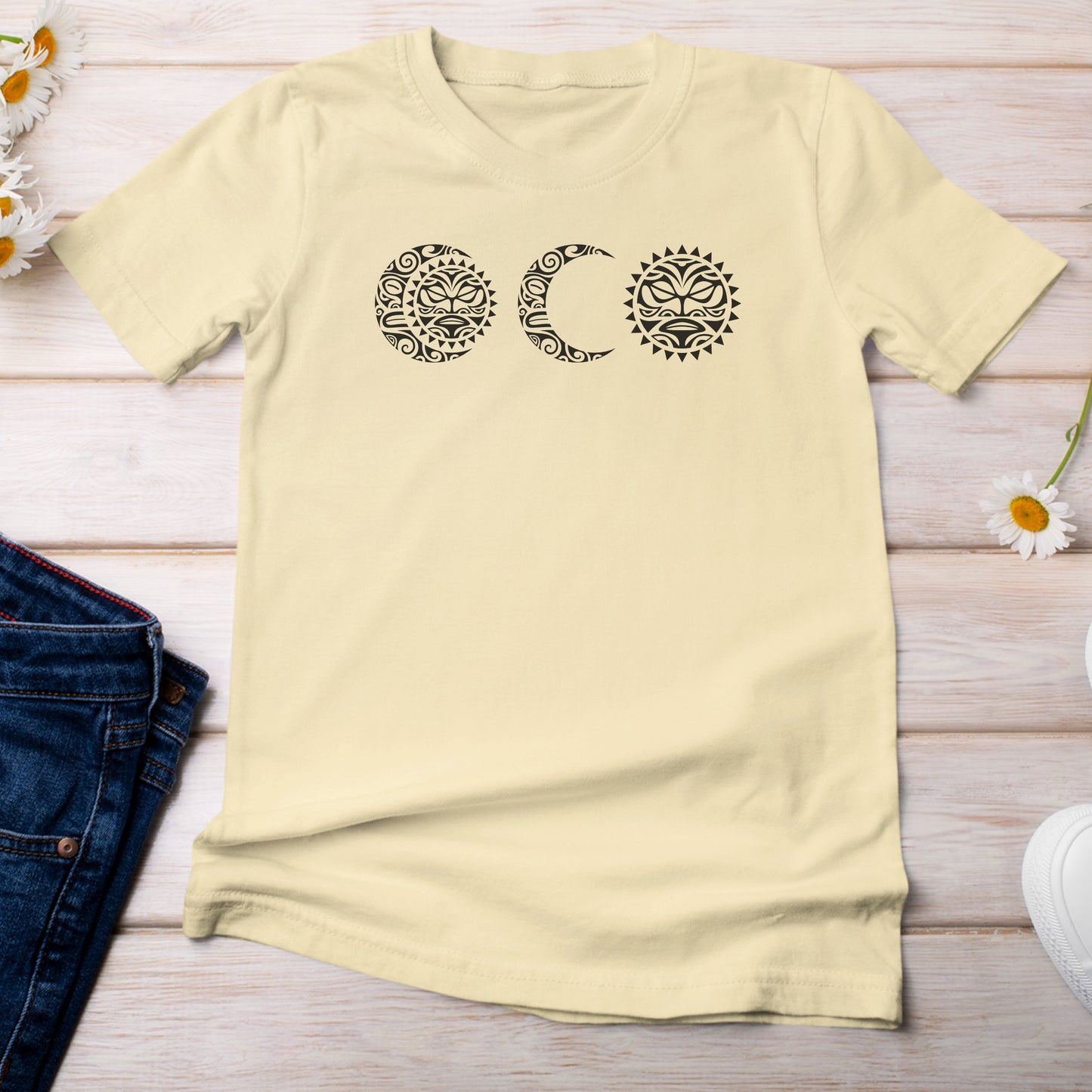 Maori Sun Moon Design T-shirt