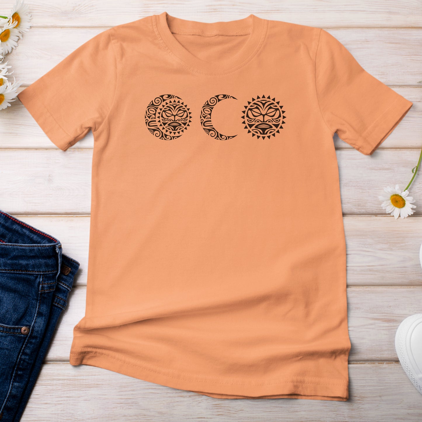 Maori Sun Moon Design T-shirt